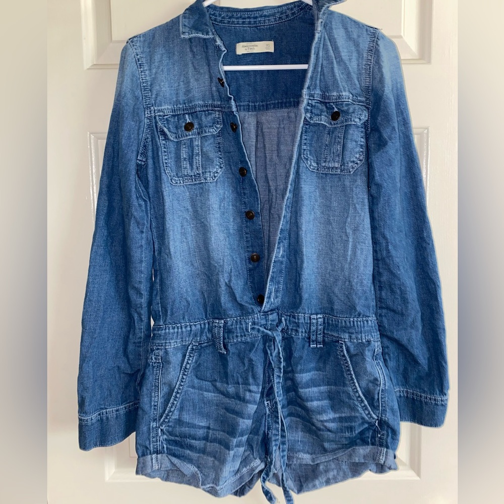 Abercrombie and Fitch Denim Romper (XS)